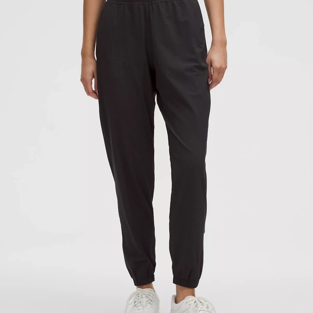 Lululemon adapted state perforated high rise jogger